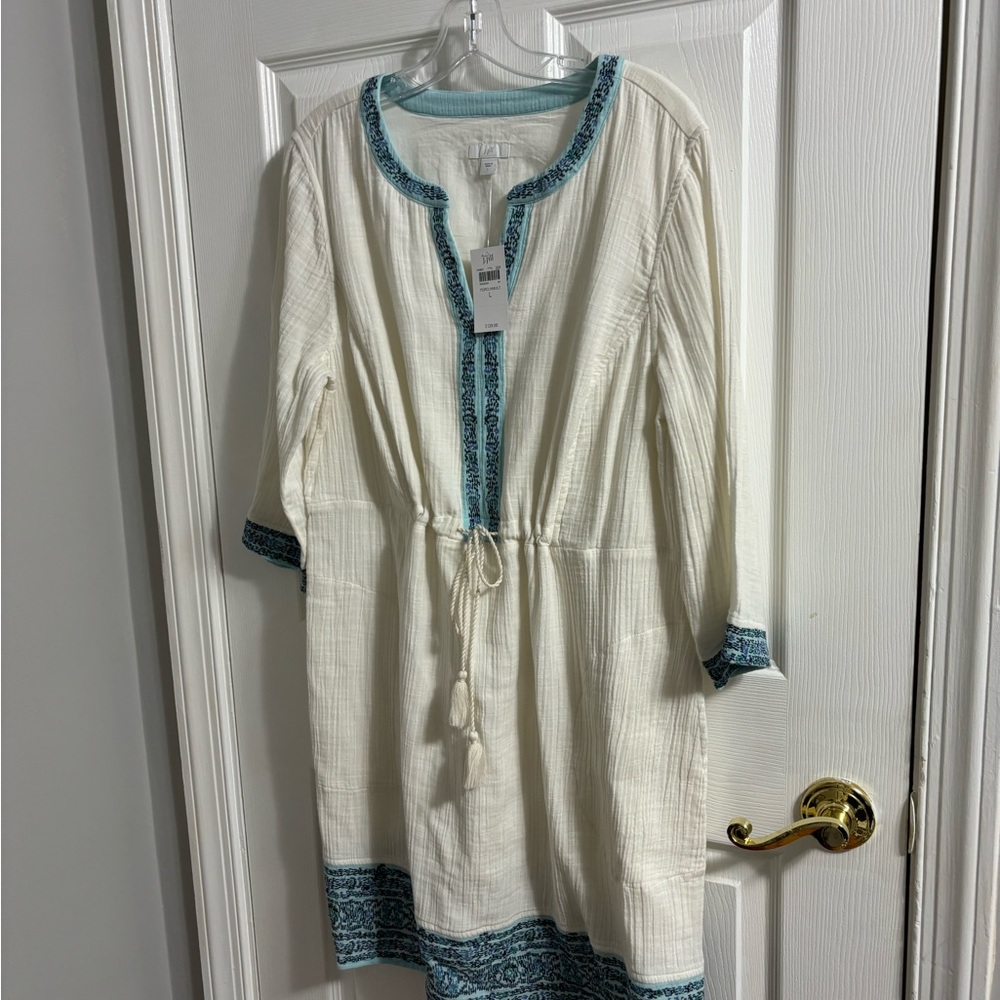 NWT J Jill white/blue trim gauze material. Beautiful for beach/summer
